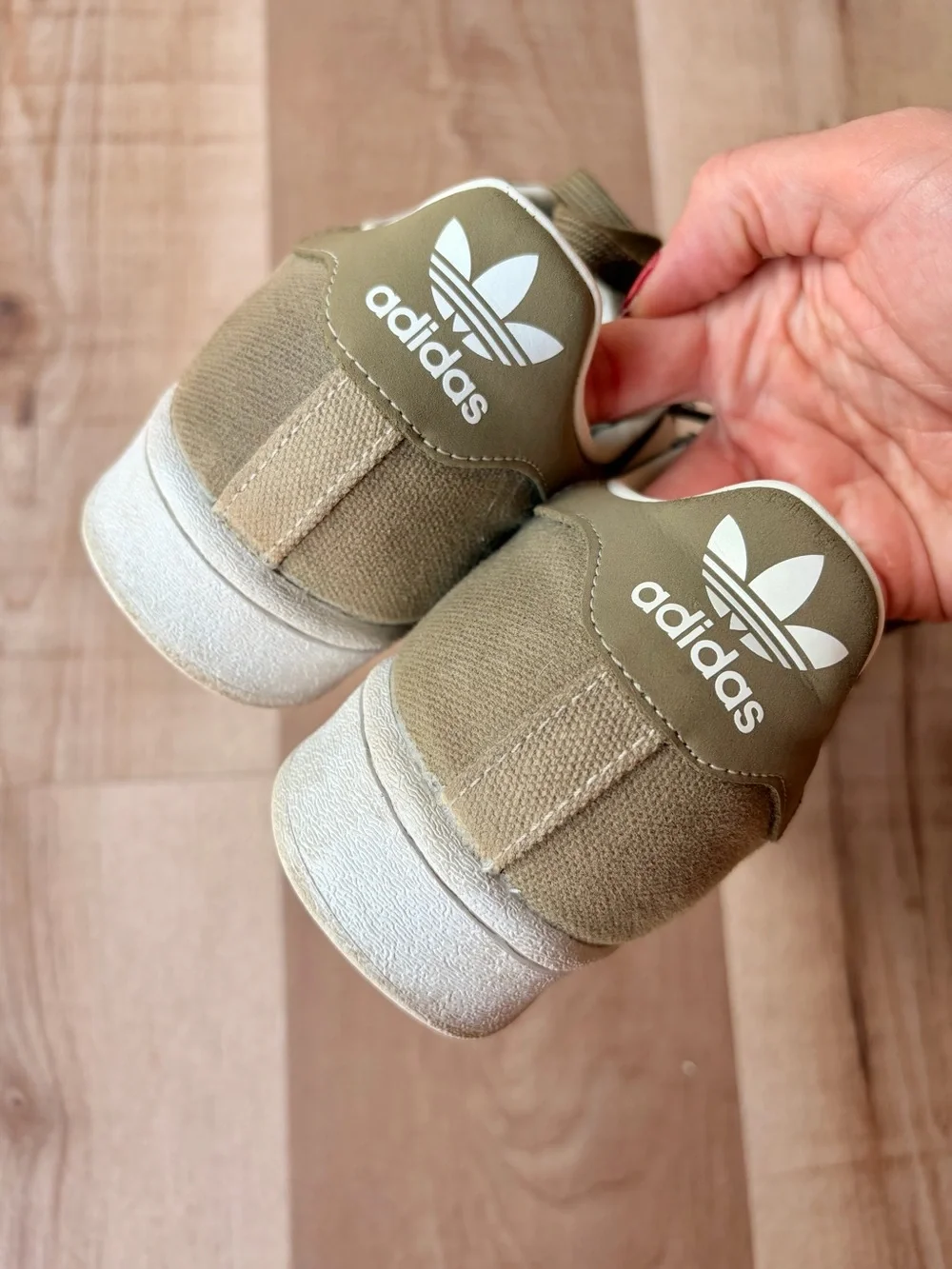 Adidas Superstar Men’s Sneakers in Cargo Olive Green and White Size 7.5
